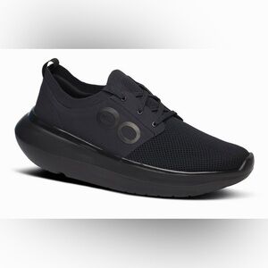 NEW OOFOS Oomy Stride Sneaker in Black For Men's Size 9